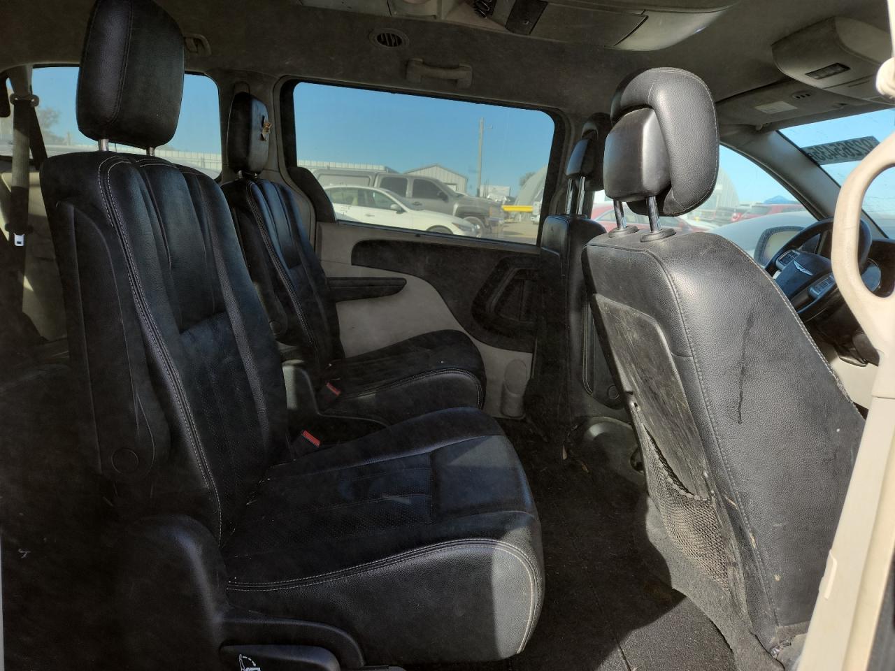 2013 Chrysler Town & Country Touring L VIN: 2C4RC1CG6DR647415 Lot: 92265435