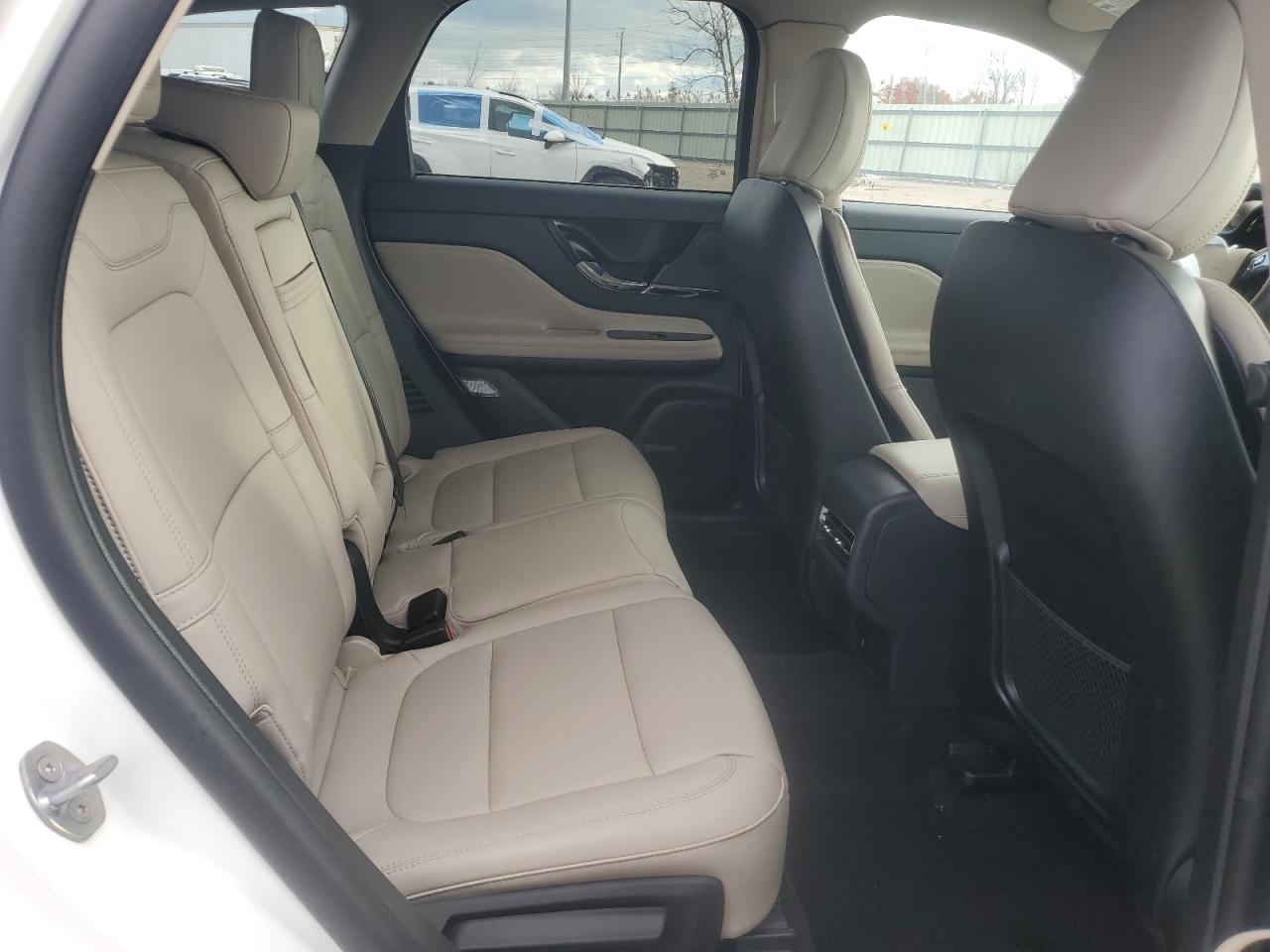 2025 Lincoln Corsair Premiere VIN: 5LMCJ1DA5SUL21748 Lot: 92332655