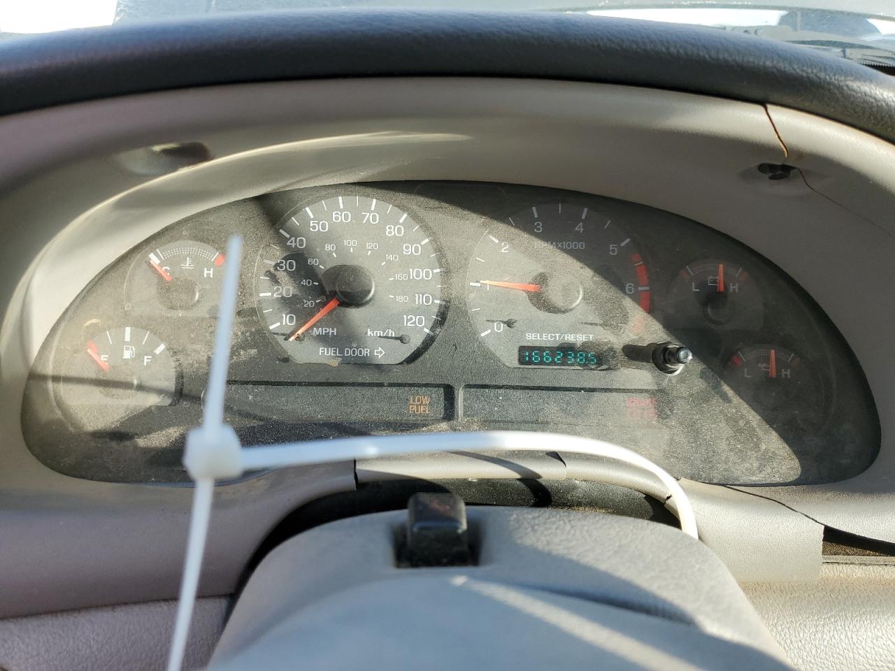 1999 Ford Mustang VIN: 1FAFP4049XF141520 Lot: 93103645