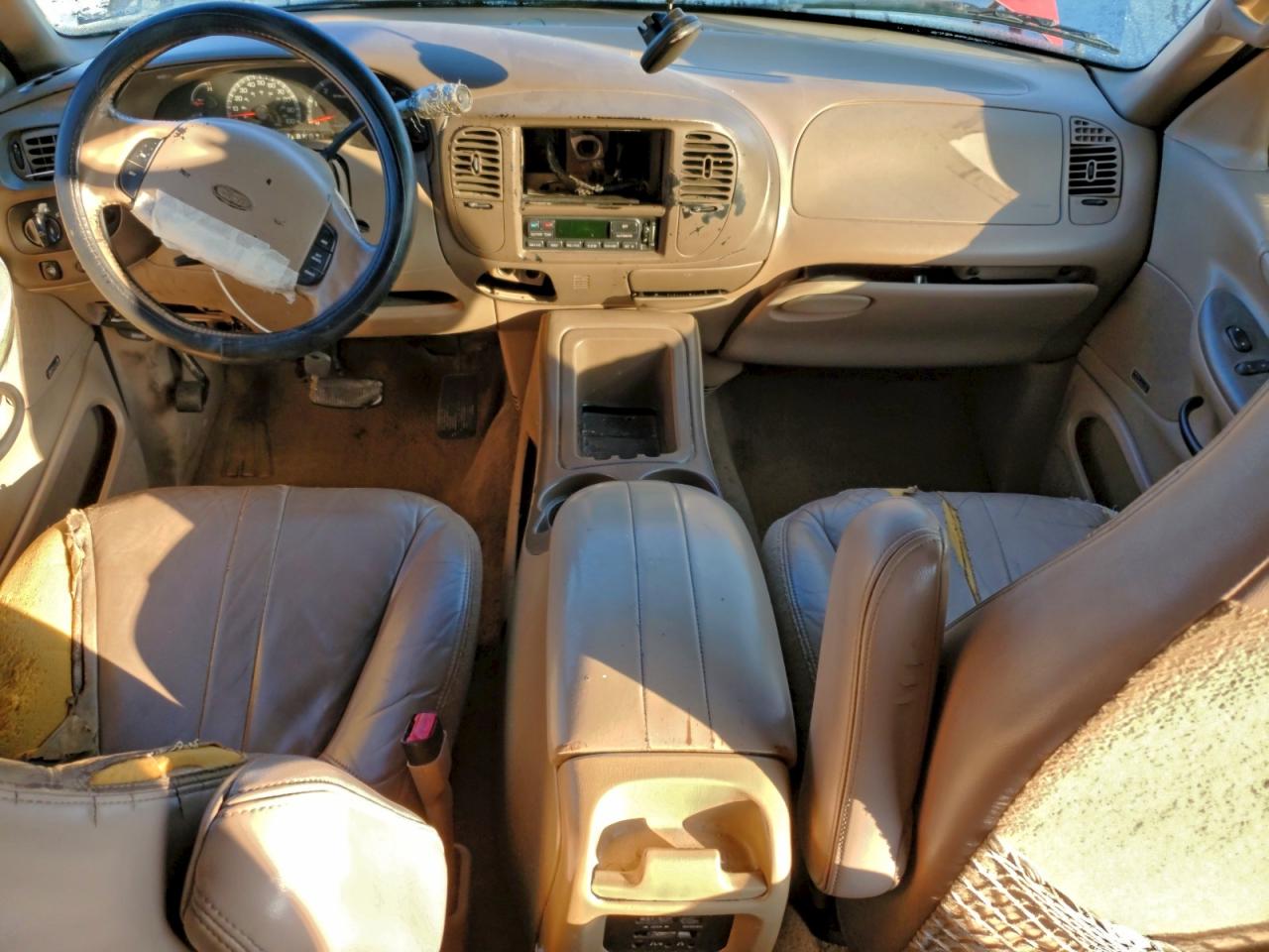 1999 Ford Expedition VIN: 1FMRU17L8XLC44503 Lot: 94306665