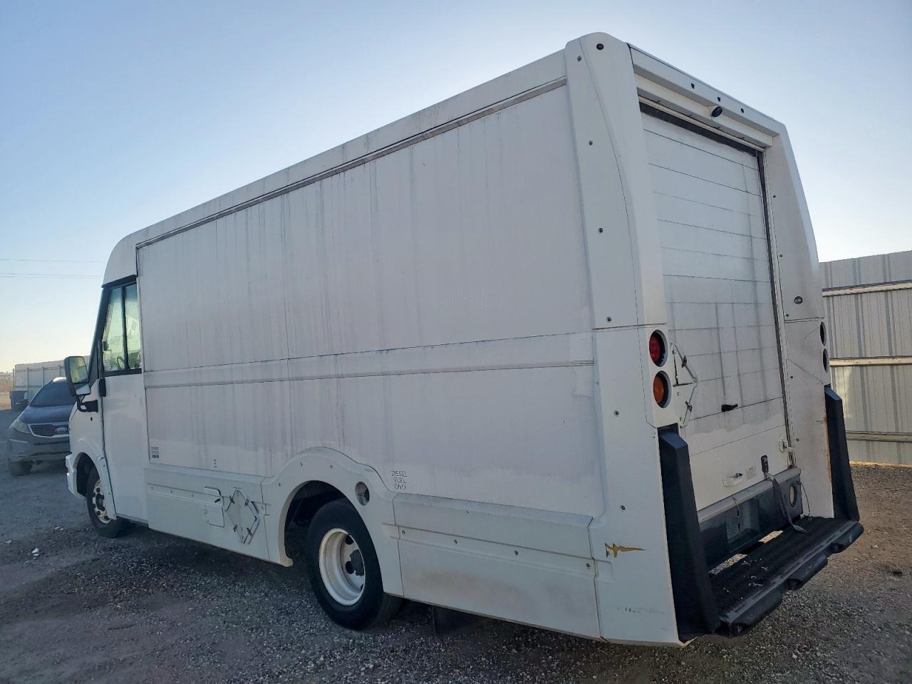 2014 Isuzu Npr white other diesel JALB4T176E7W00478 photo #3