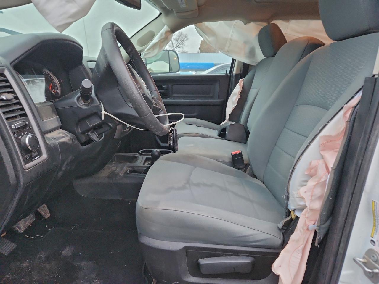 2018 Ram 2500 St VIN: 3C6TR5HT6JG313993 Lot: 92411315