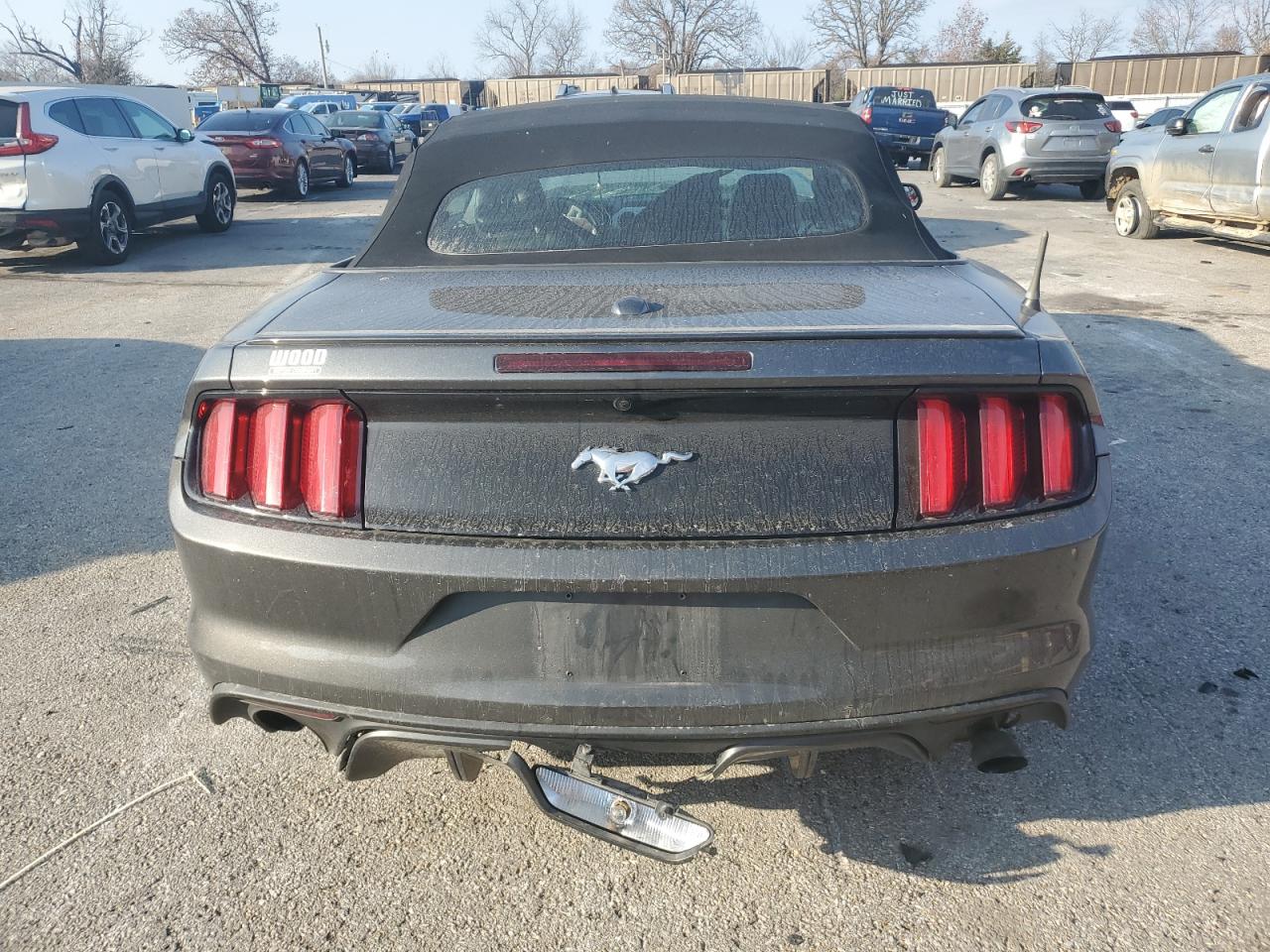 2017 Ford Mustang VIN: 1FATP8UHXH5317215 Lot: 92683615