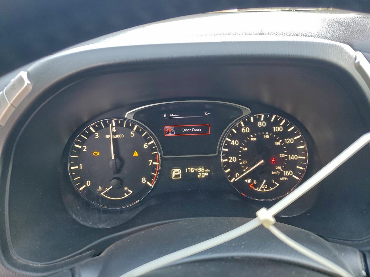 2014 Nissan Pathfinder S VIN: 5N1AR2MN4EC715327 Lot: 93900965