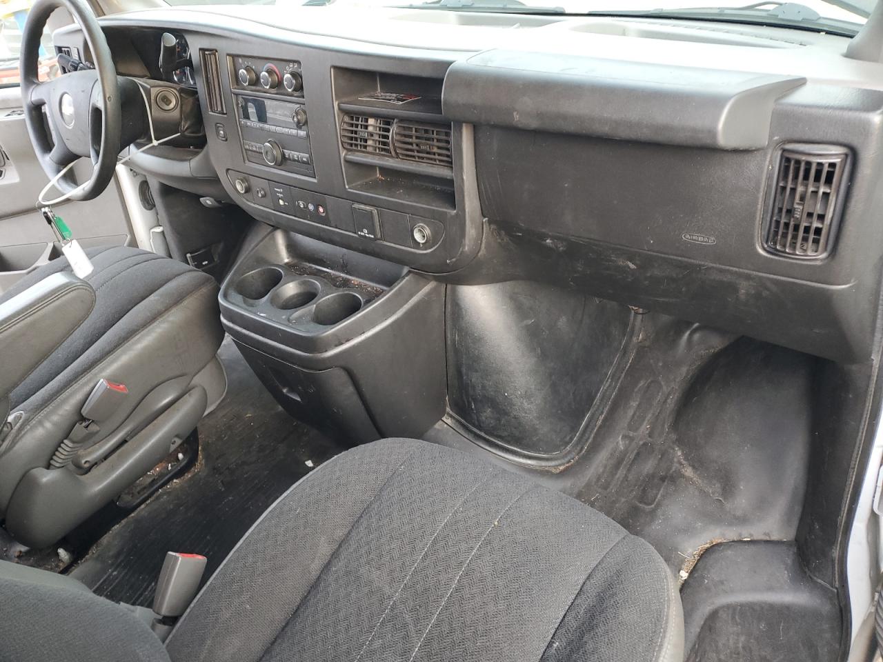 2019 Chevrolet Express G2500 Delivery Van VIN: 1GCWGAFG0K1365078 Lot: 91529985