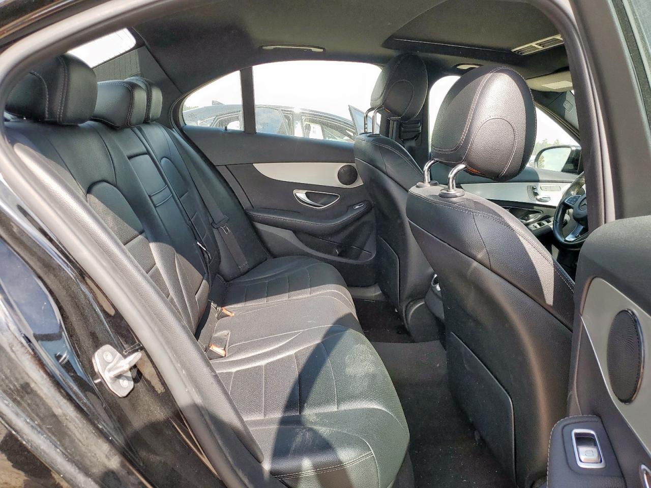 2018 Mercedes-Benz C 300 VIN: 55SWF4JB9JU261287 Lot: 91454075