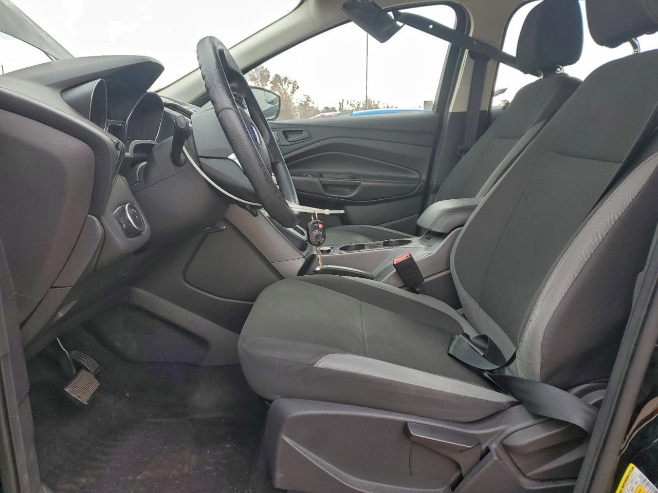 2016 Ford Escape S VIN: 1FMCU0F71GUA08919 Lot: 93953125