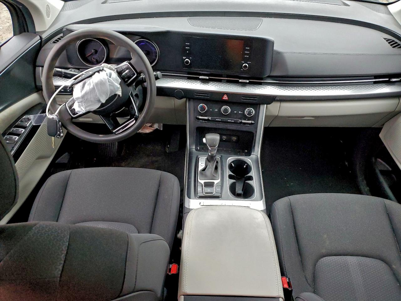 2024 Kia Carnival Lx VIN: KNDNB5H34R6390008 Lot: 94223265