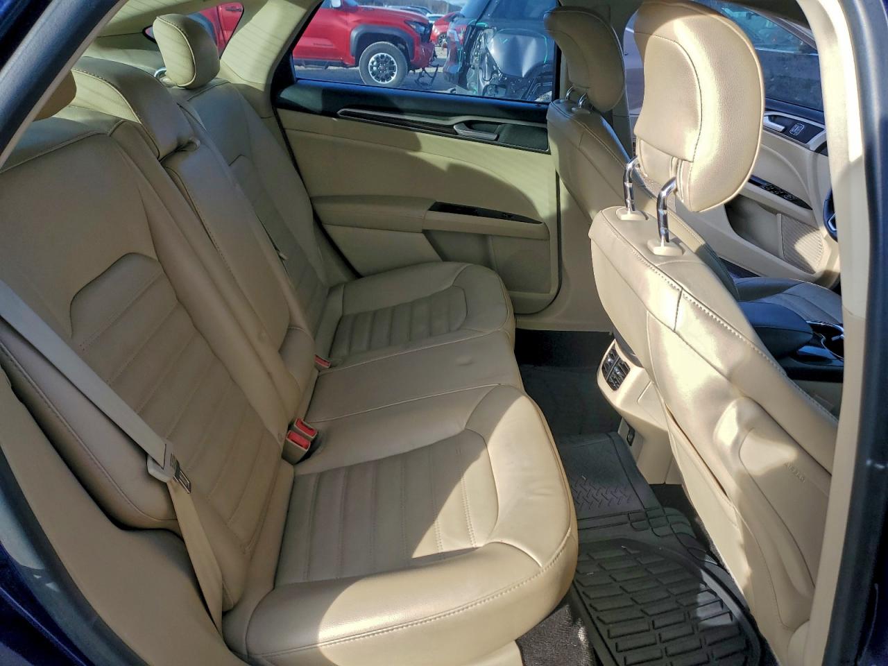 2014 Ford Fusion Se VIN: 3FA6P0HD0ER305511 Lot: 92766695