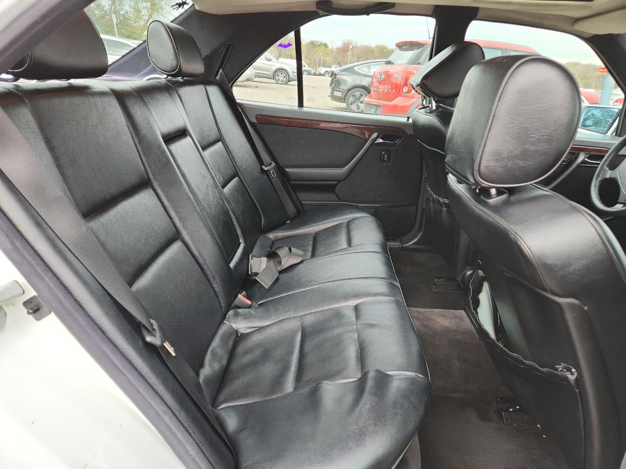 1996 Mercedes-Benz C 220 VIN: WDBHA22E8TF457756 Lot: 92904255