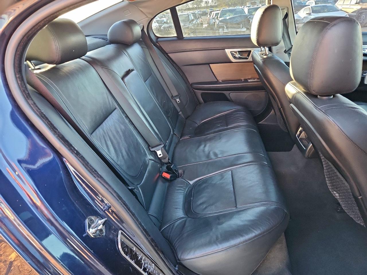 2015 Jaguar Xf 2.0T Premium VIN: SAJWA0FS7FPU67532 Lot: 93821085