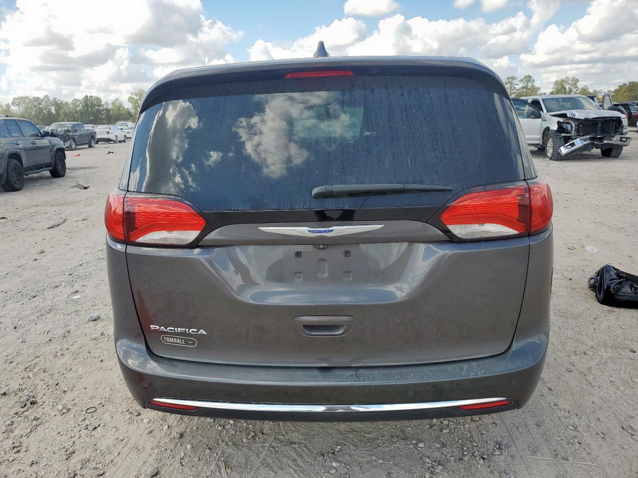 2018 Chrysler Pacifica Touring Plus VIN: 2C4RC1FG9JR279948 Lot: 92717225