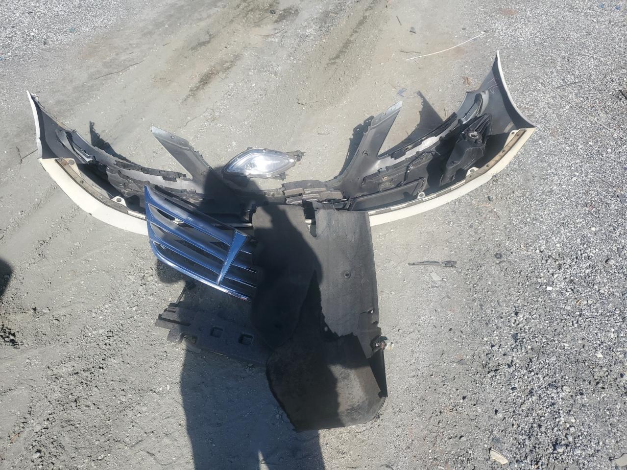 2013 Hyundai Genesis 3.8L VIN: KMHGC4DD8DU240899 Lot: 91635275