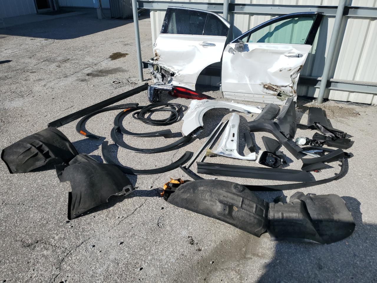 2022 Cadillac Xt4 Luxury VIN: 1GYAZAR47NF104022 Lot: 91707625