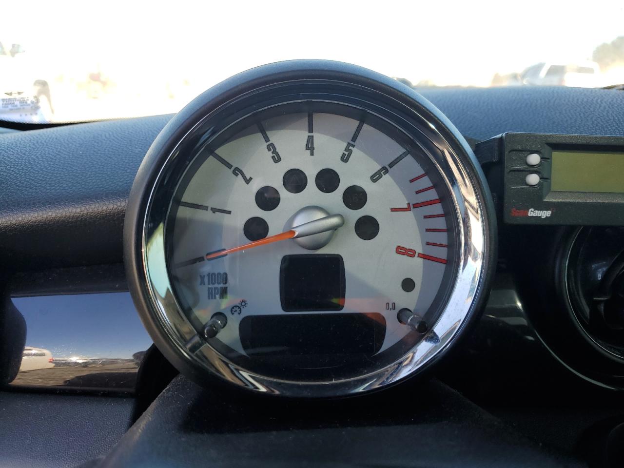 2009 Mini Cooper S VIN: WMWMF73579TW84926 Lot: 92217395