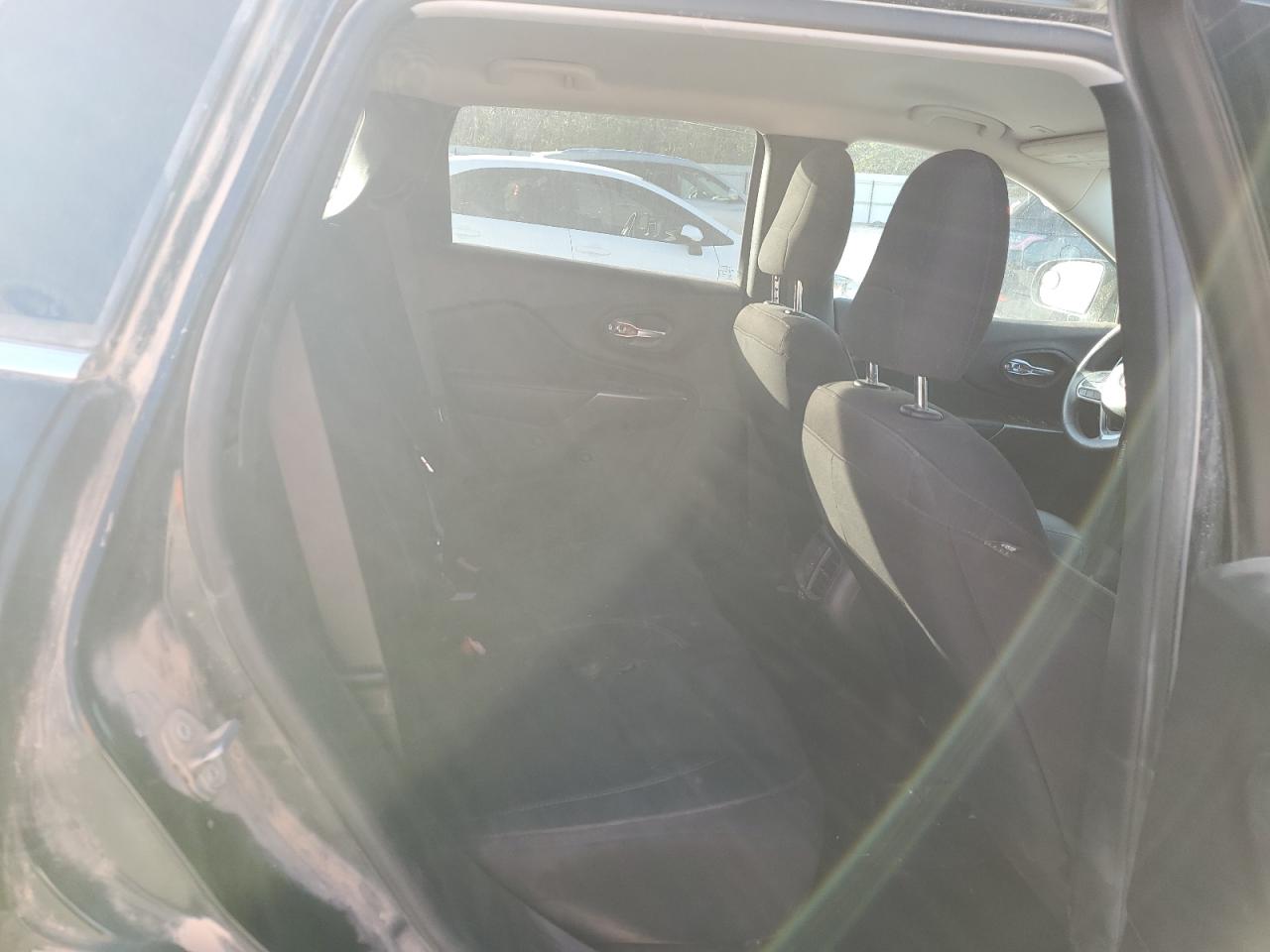 2019 Jeep Cherokee Latitude VIN: 1C4PJLCB7KD297970 Lot: 92601315