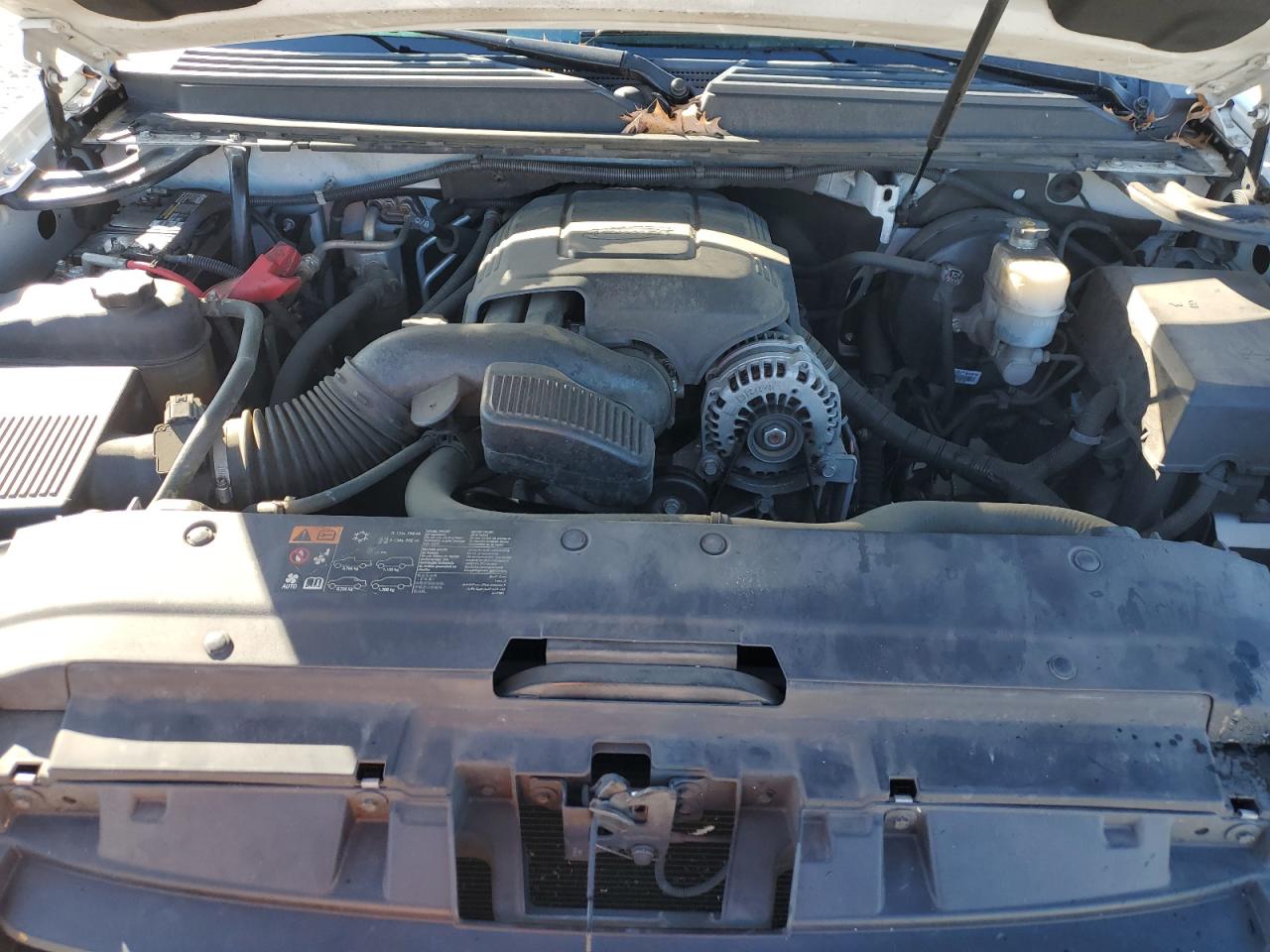 2011 GMC Yukon Xl C1500 Sle VIN: 1GKS1HE01BR393765 Lot: 92107855