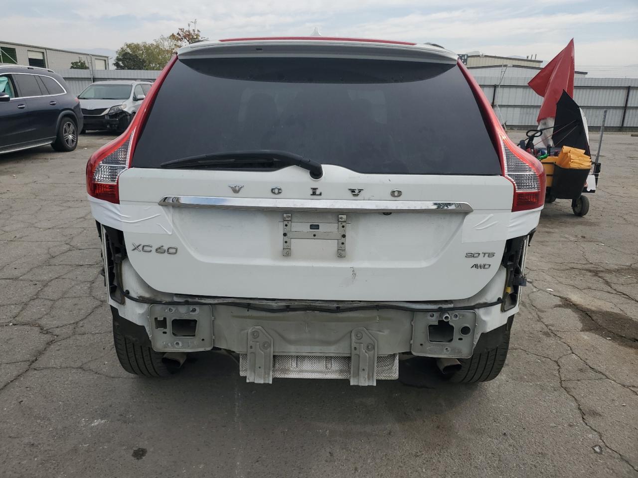 2016 Volvo Xc60 T6 Premier VIN: YV4902RK8G2785418 Lot: 85402405