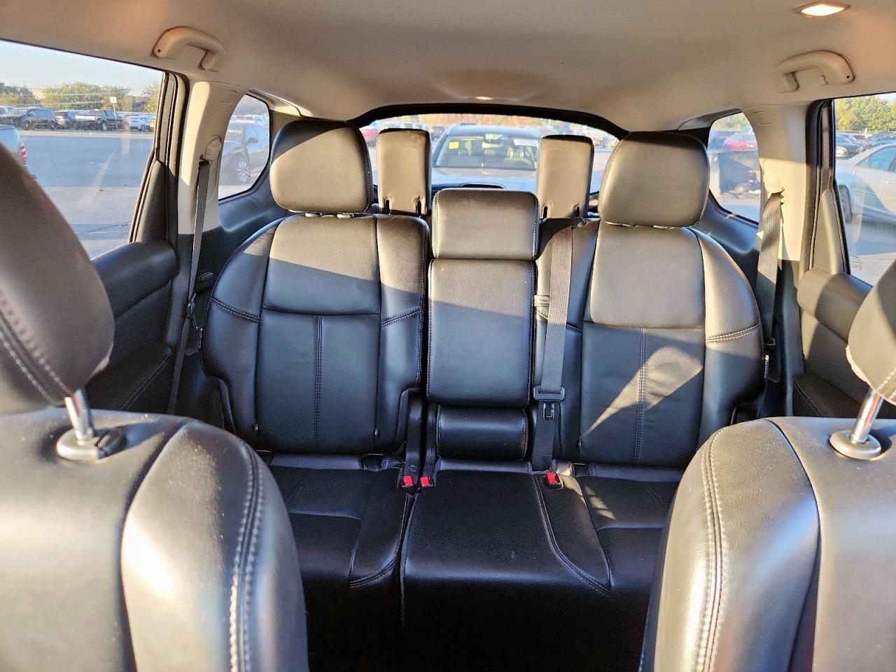 2019 Nissan Pathfinder S VIN: 5N1DR2MN1KC604520 Lot: 93066255