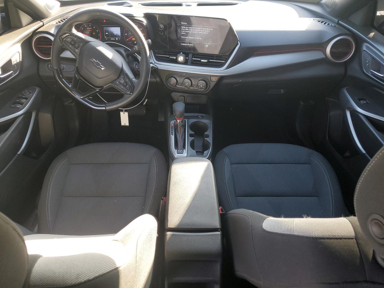 2024 Chevrolet Trax 1Rs VIN: KL77LGE25RC135864 Lot: 91862315