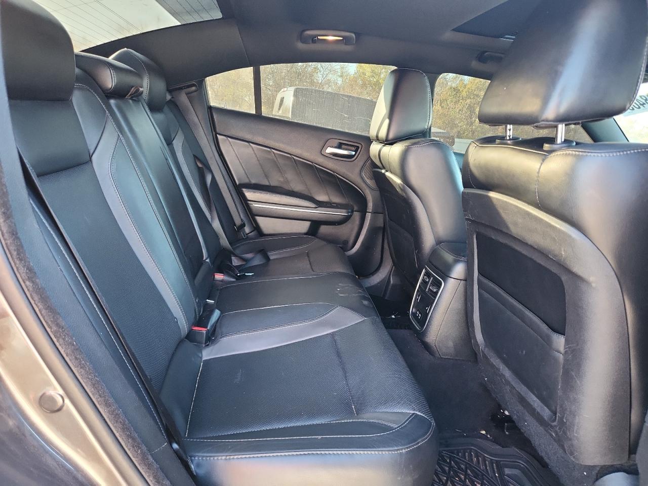 2015 Dodge Charger Sxt VIN: 2C3CDXJG2FH742527 Lot: 92828465