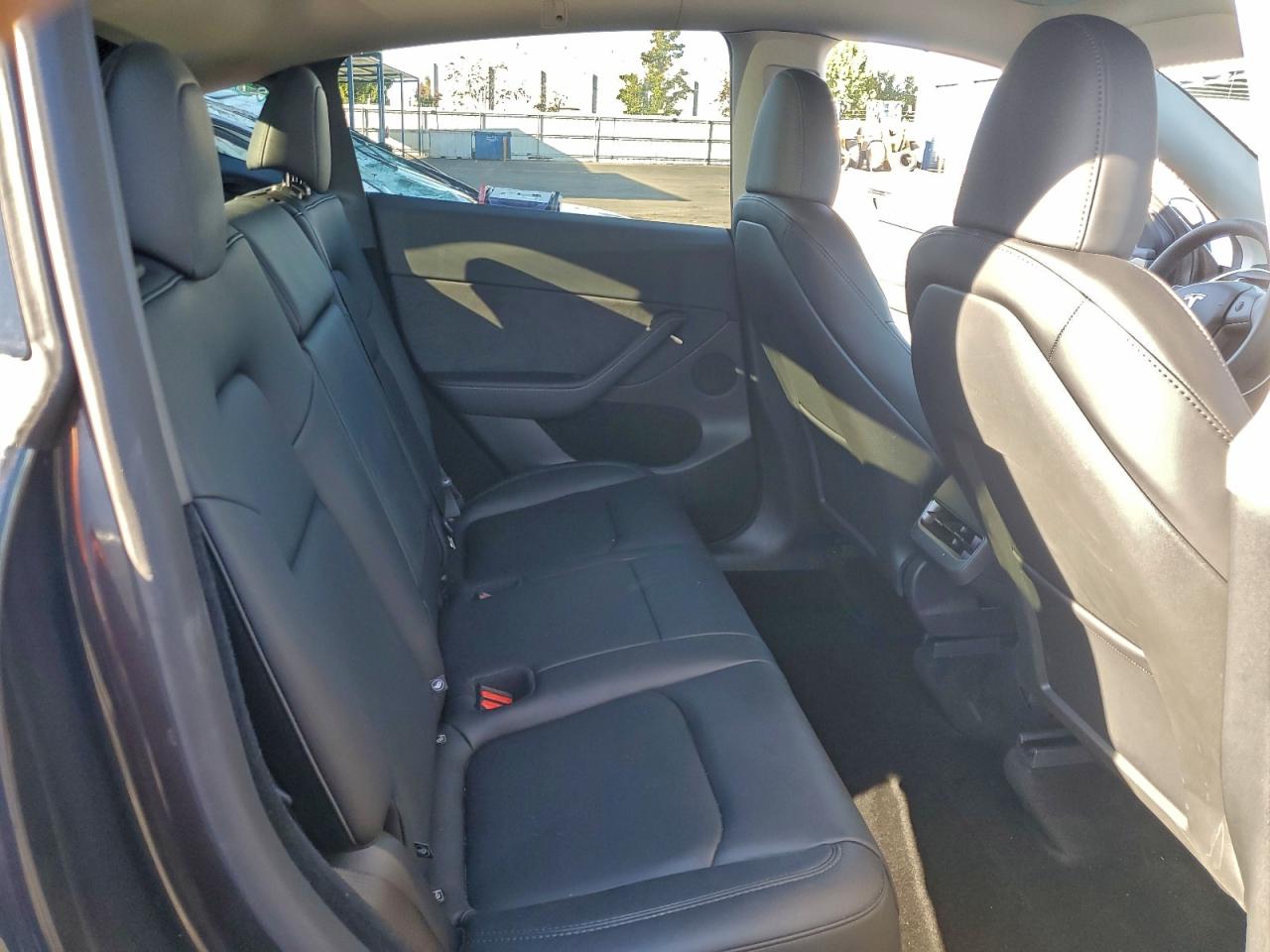 2025 Tesla Model Y VIN: 7SAYGDEF1SF259459 Lot: 93876125