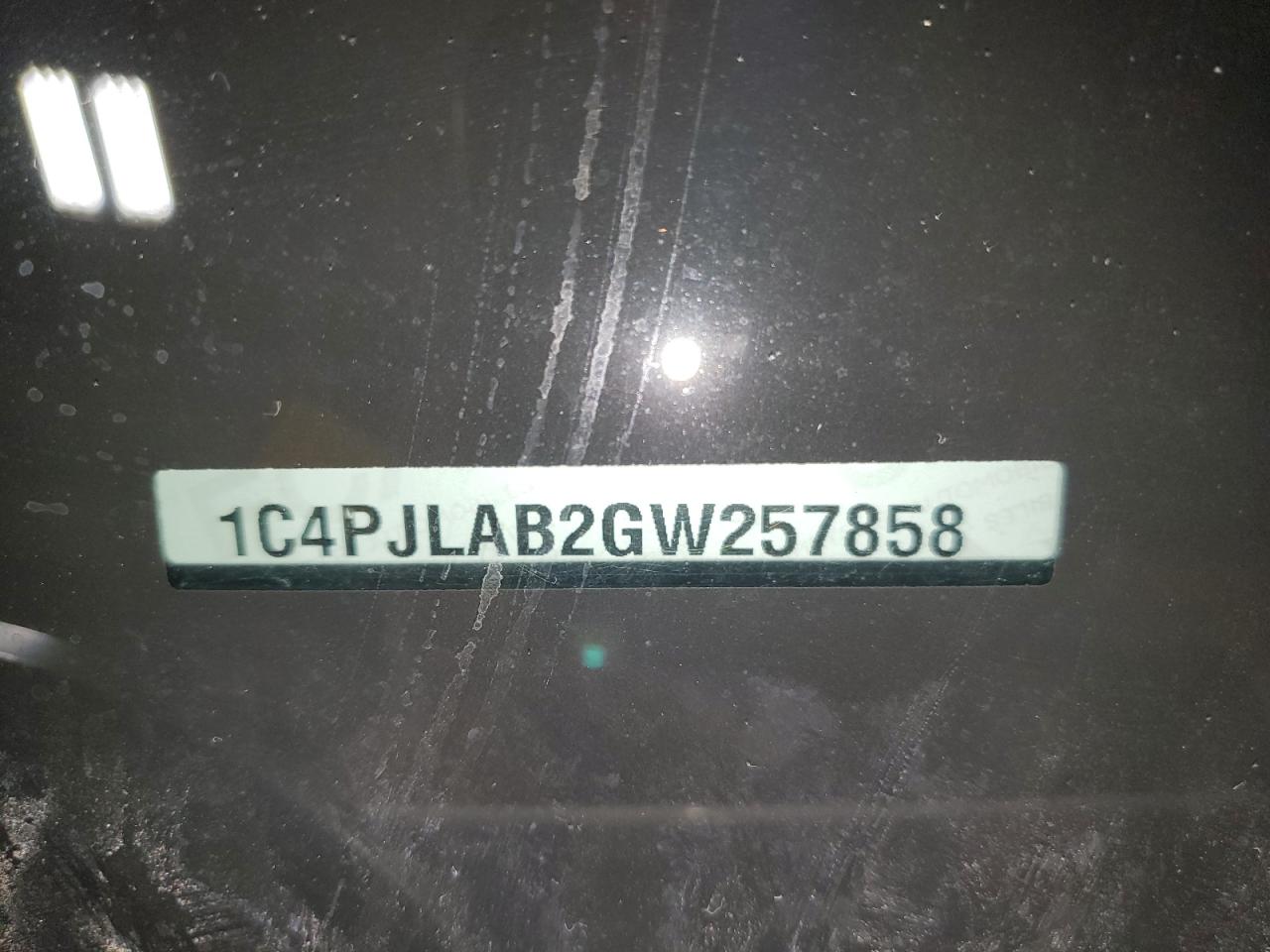 2016 Jeep Cherokee Sport VIN: 1C4PJLAB2GW257858 Lot: 91634785