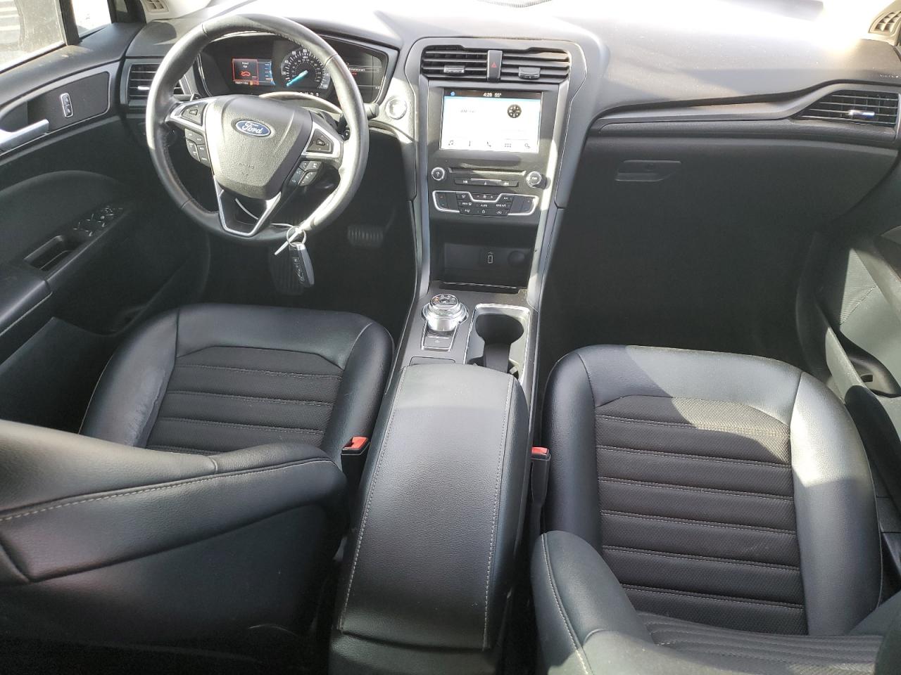 2018 Ford Fusion Se VIN: 3FA6P0T96JR126029 Lot: 92120545