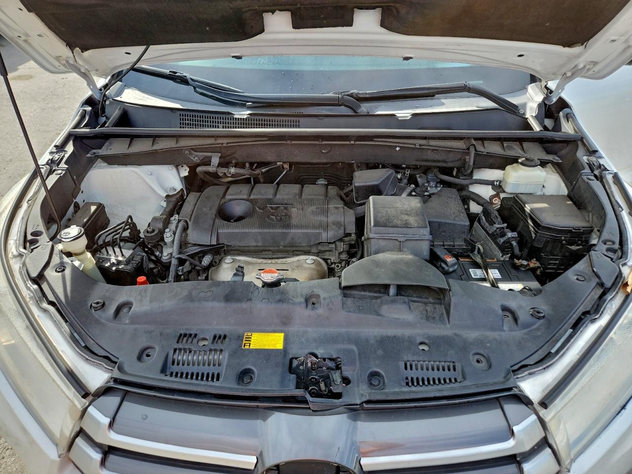 2017 Toyota Highlander Le VIN: 5TDZARFH3HS025540 Lot: 93738245