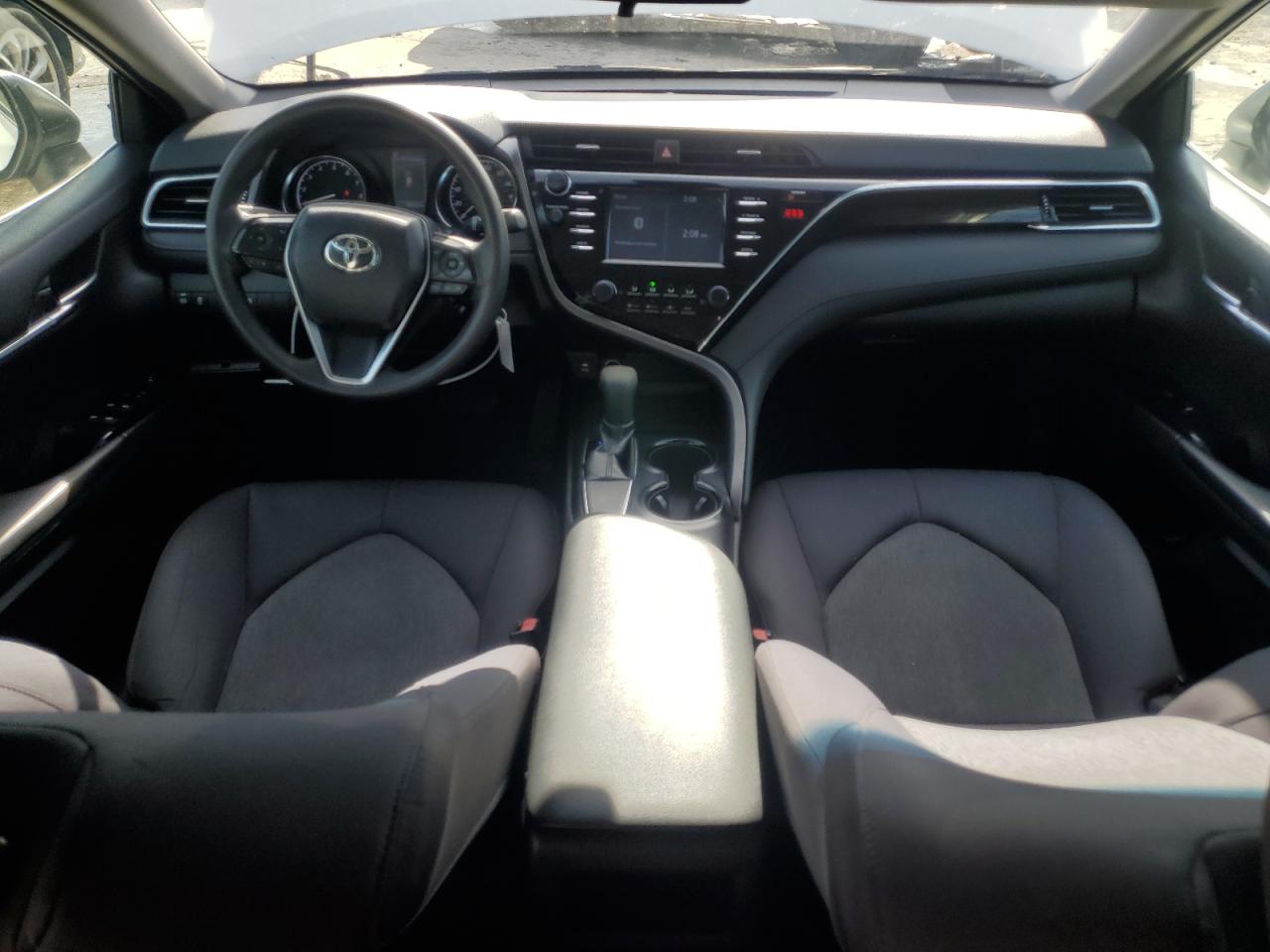 2018 Toyota Camry L VIN: 4T1B11HK3JU011307 Lot: 91212175