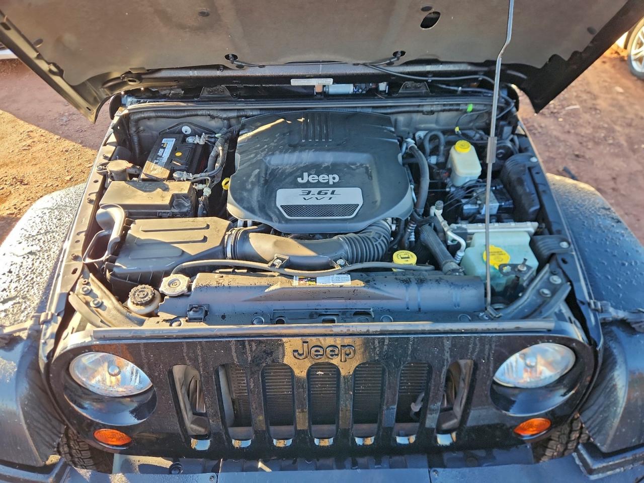 2013 Jeep Wrangler Unlimited Sahara VIN: 1C4BJWEG5DL565377 Lot: 93470125