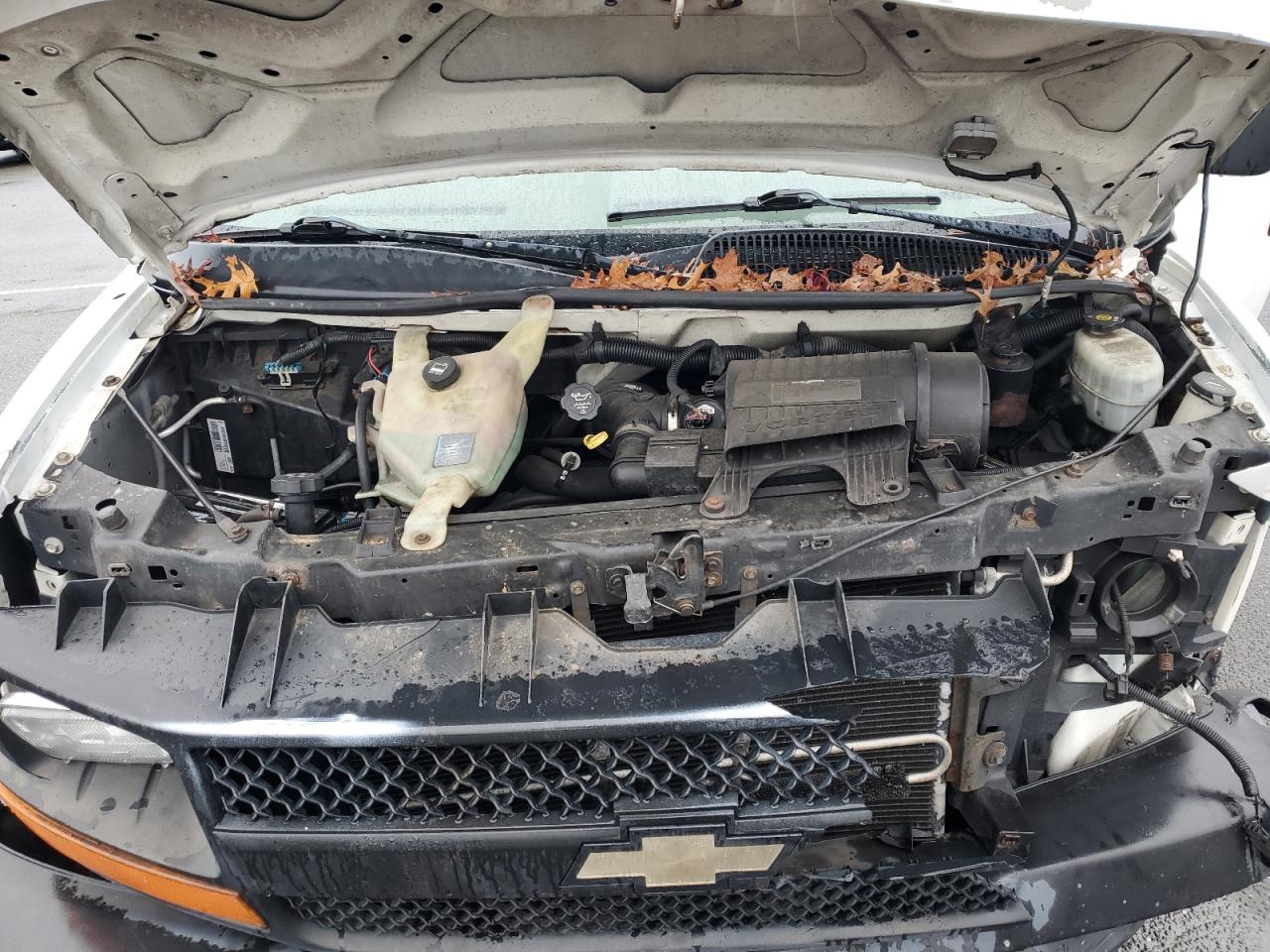 2011 Chevrolet Express G2500 Delivery Van VIN: 1GCWGGFA5B1130366 Lot: 93232235