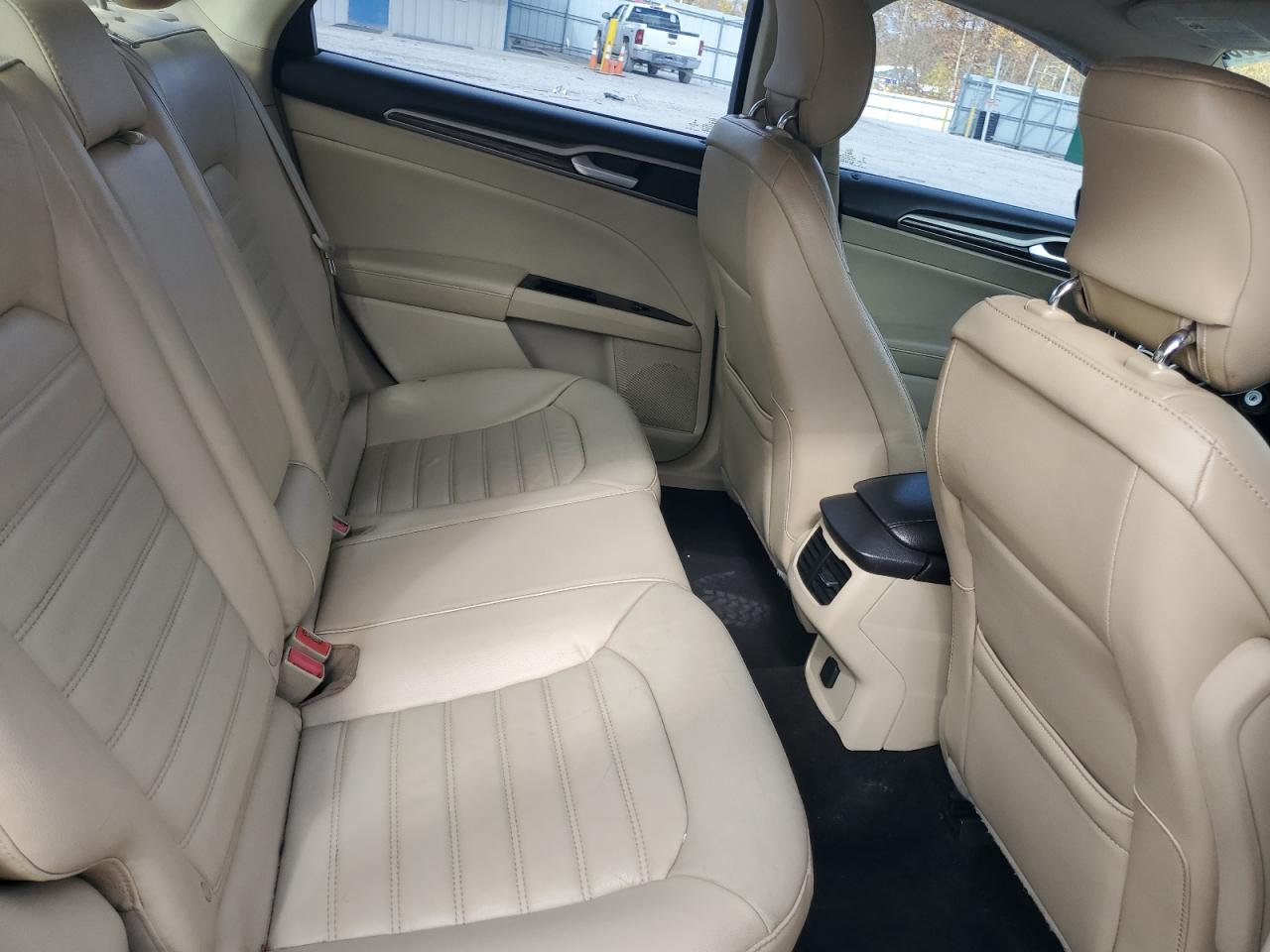 2013 Ford Fusion Se VIN: 3FA6P0HR2DR122363 Lot: 90898635