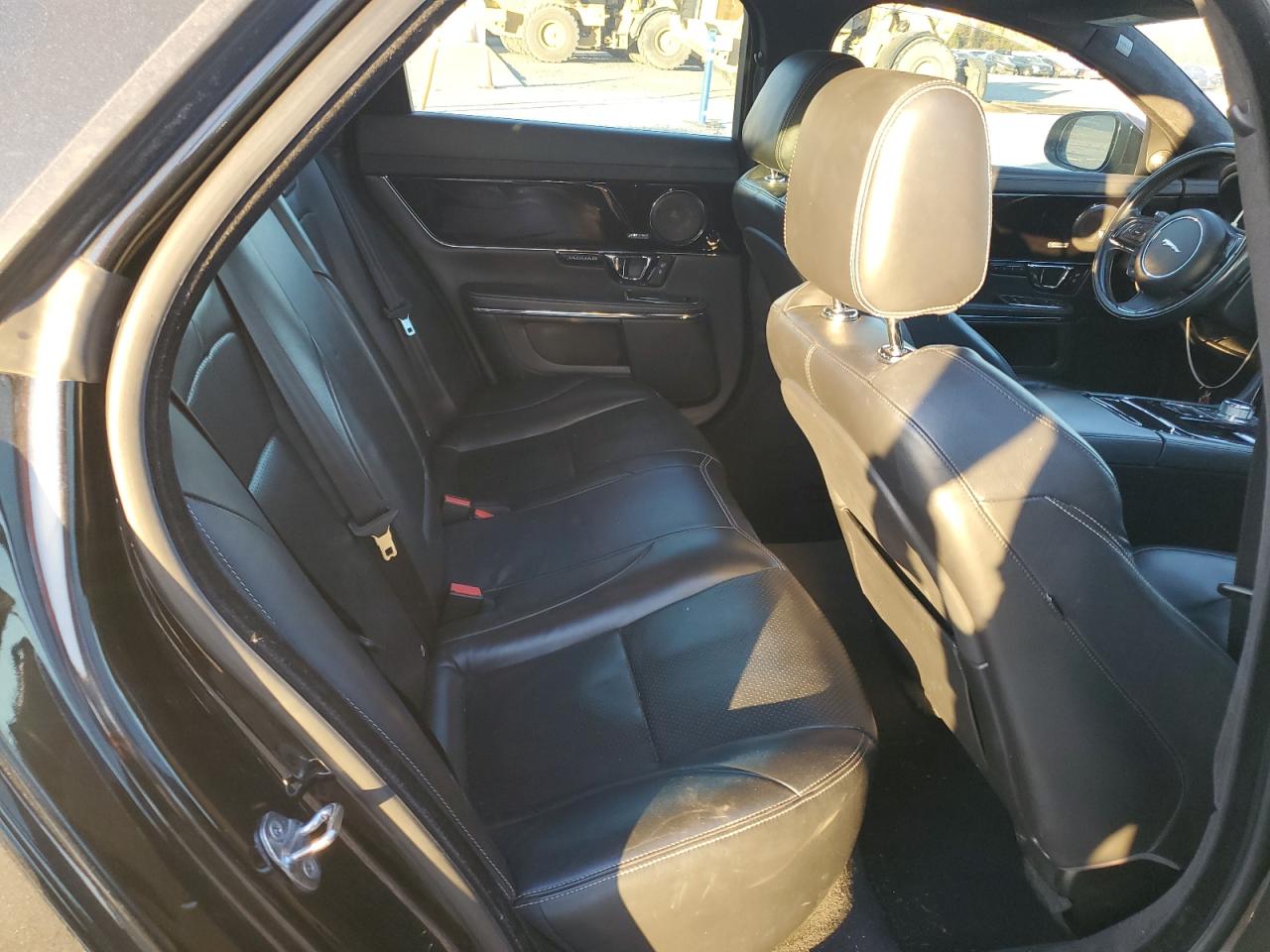 2015 Jaguar Xj VIN: SAJWA1CZ4F8V87497 Lot: 92716275