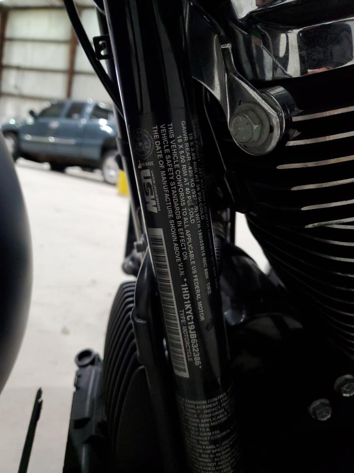 2018 Harley-Davidson Flhxs 115Th Anniversary Street Glide Special VIN: 1HD1KYC19JB632386 Lot: 90279035