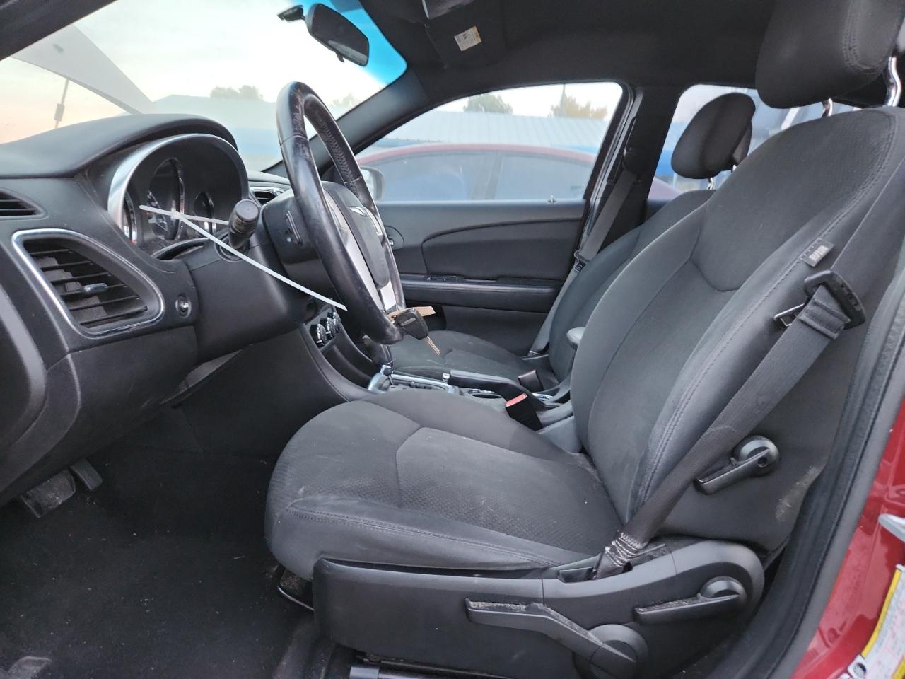 2011 Chrysler 200 Touring VIN: 1C3BC1FB0BN590242 Lot: 91850985