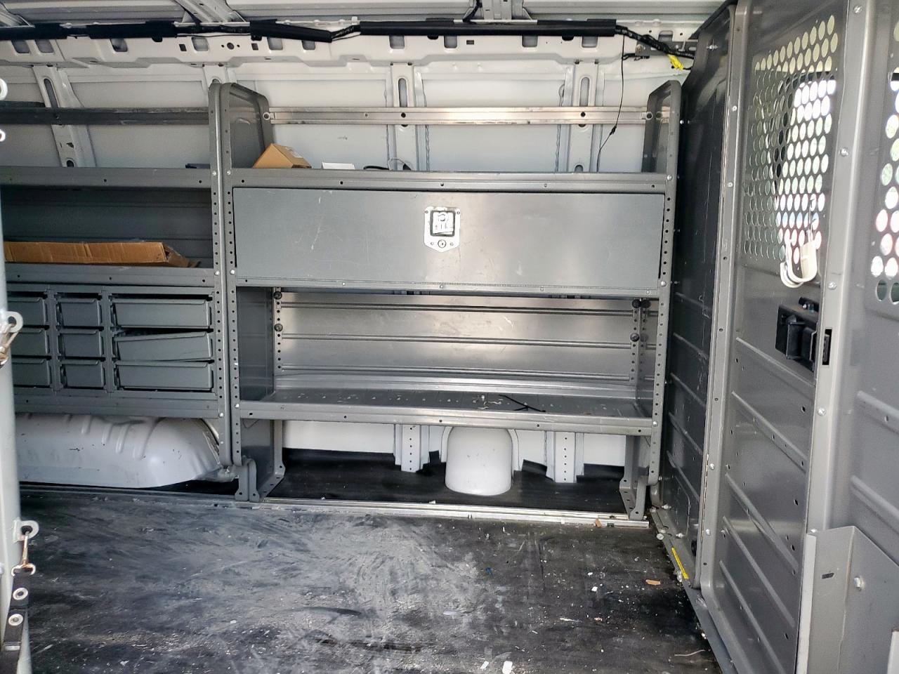 2019 Chevrolet Express Delivery Van VIN: 1GCWGAFP9K1327977 Lot: 93203105