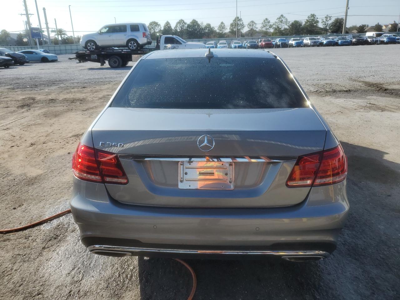 2014 Mercedes-Benz E 350 VIN: WDDHF5KB5EB000770 Lot: 93417905