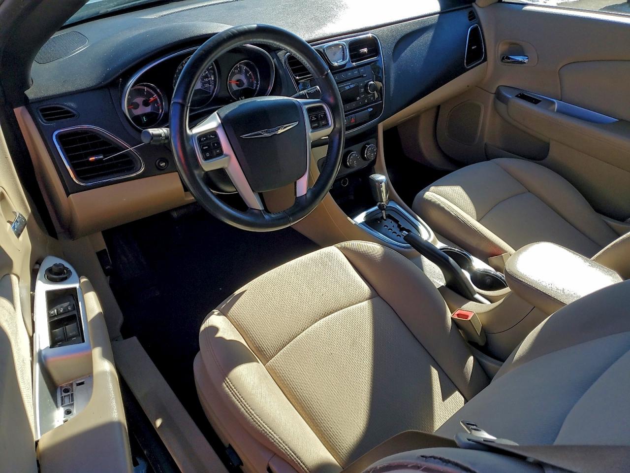 2013 Chrysler 200 Touring VIN: 1C3BCBEBXDN585639 Lot: 94139795