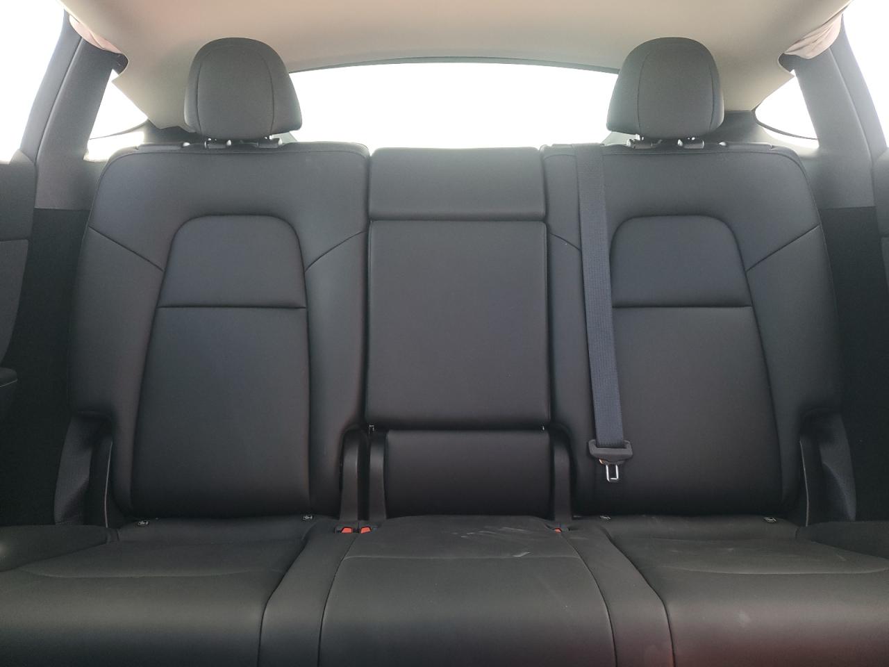 2024 Tesla Model Y VIN: 7SAYGDEE1RA235368 Lot: 91461185