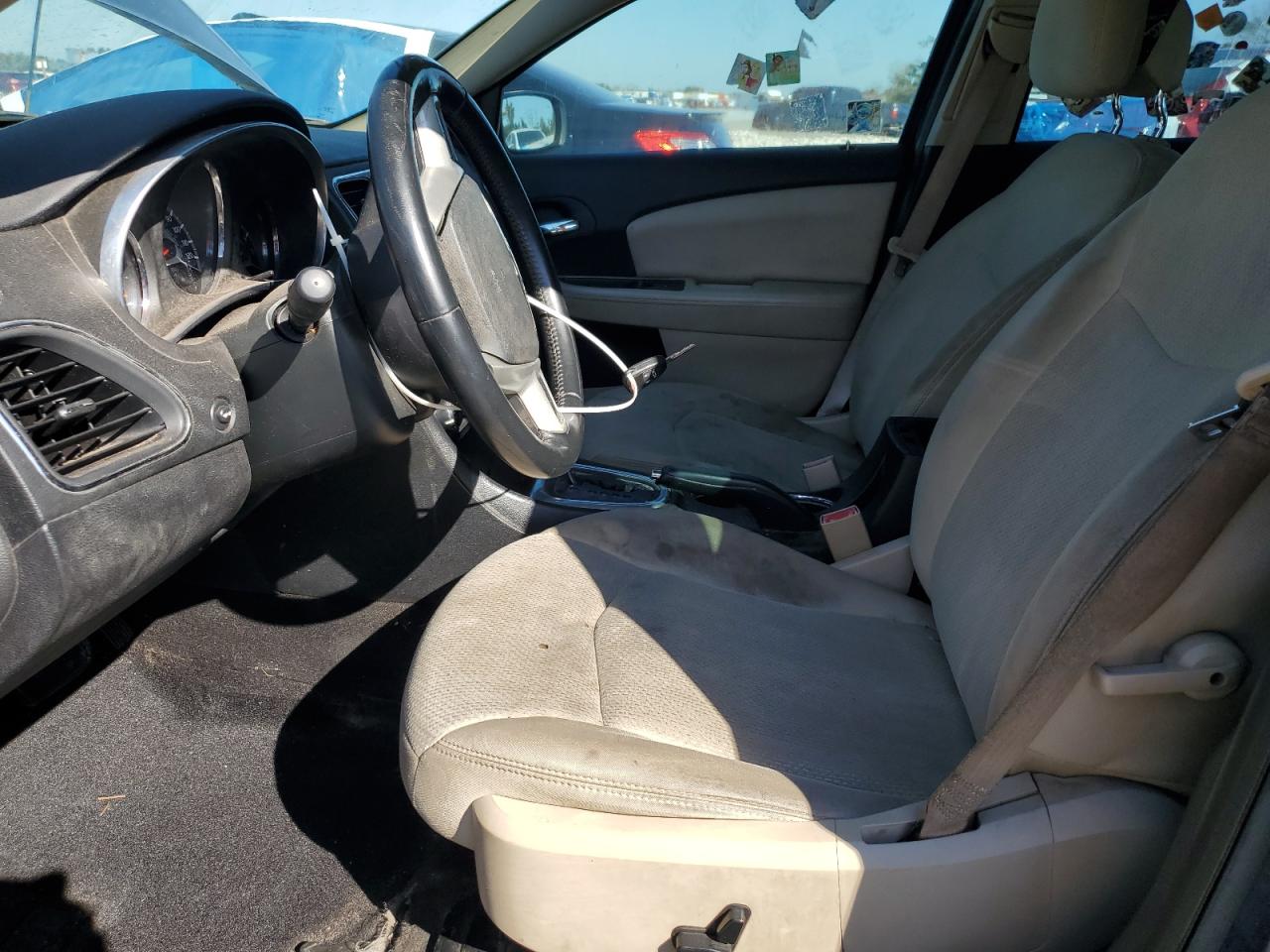 2013 Chrysler 200 Touring VIN: 1C3CCBBB3DN542737 Lot: 93174815