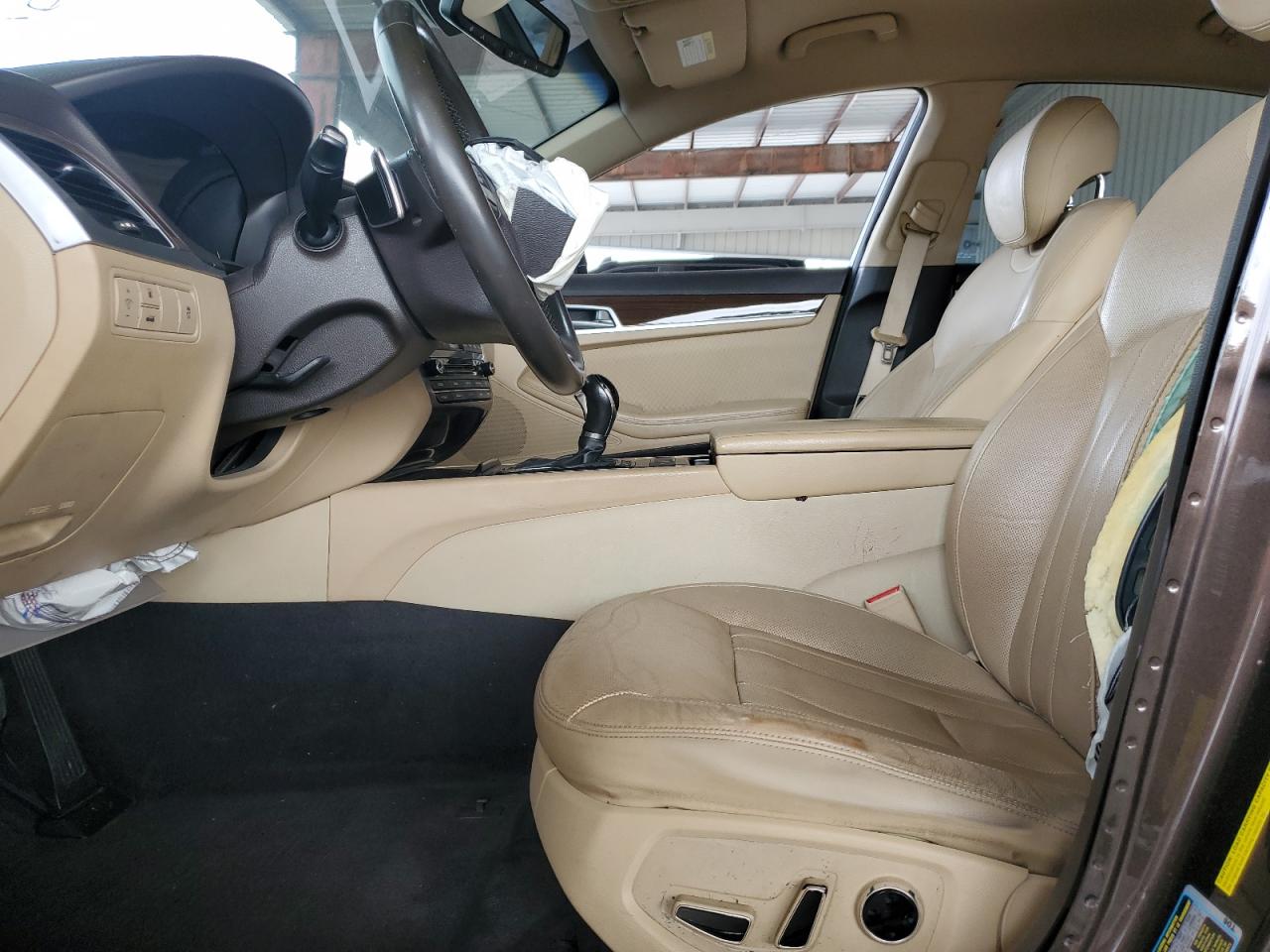 2015 Hyundai Genesis 3.8L VIN: KMHGN4JE7FU044267 Lot: 91042495