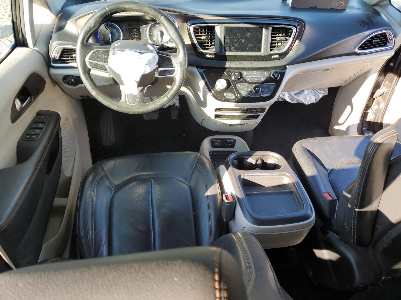 2019 Chrysler Pacifica Touring L VIN: 2C4RC1BG4KR704824 Lot: 91435945