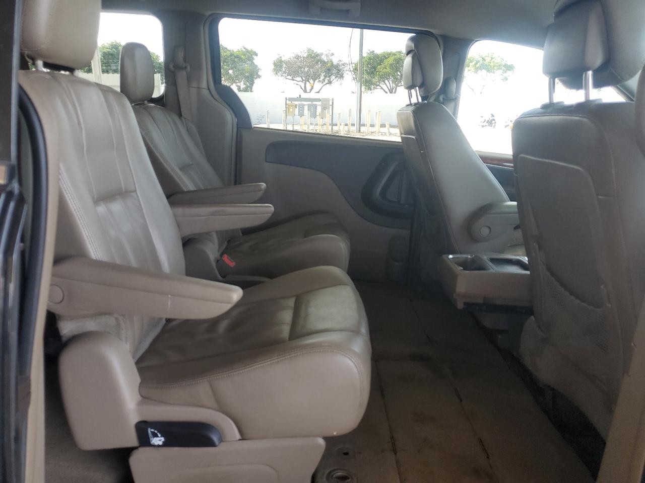 2014 Chrysler Town & Country Touring VIN: 2C4RC1BG8ER324518 Lot: 92480635