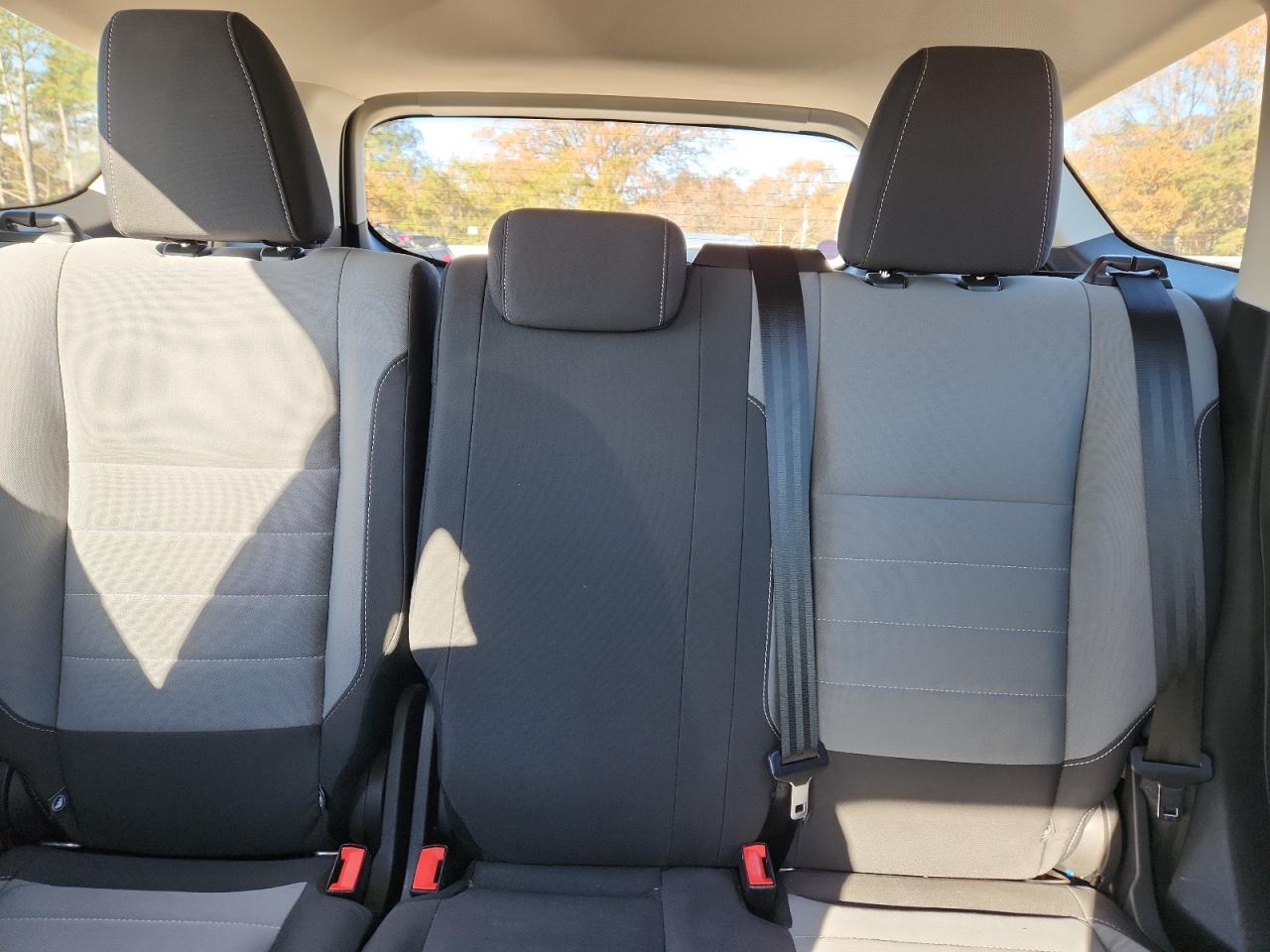 2017 Ford Escape S VIN: 1FMCU0F73HUD33959 Lot: 92480885