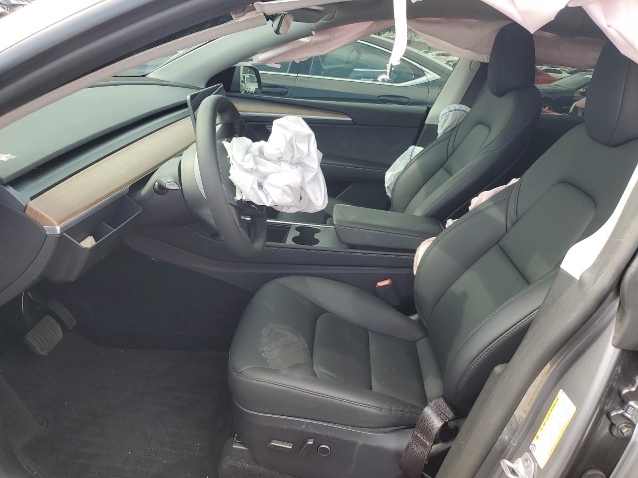 2024 Tesla Model Y VIN: 7SAYGDEE1RA300476 Lot: 91143505