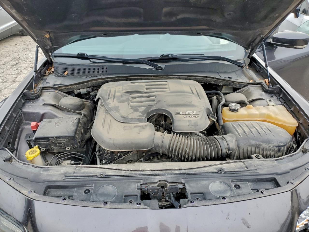 2016 Chrysler 300 S VIN: 2C3CCAGG4GH176055 Lot: 93642855