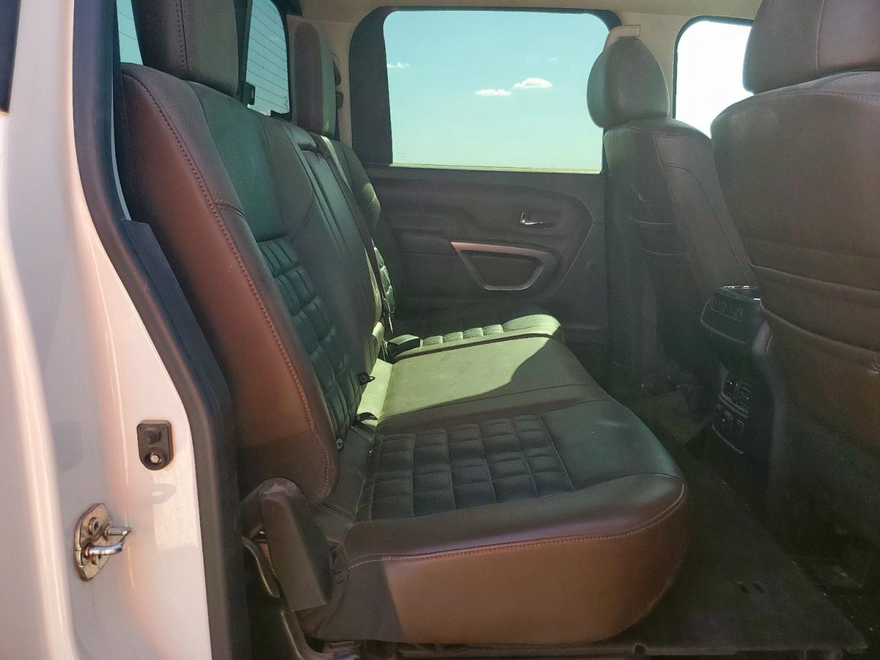 2017 Nissan Titan Xd Sl VIN: 1N6BA1F46HN544245 Lot: 92296145