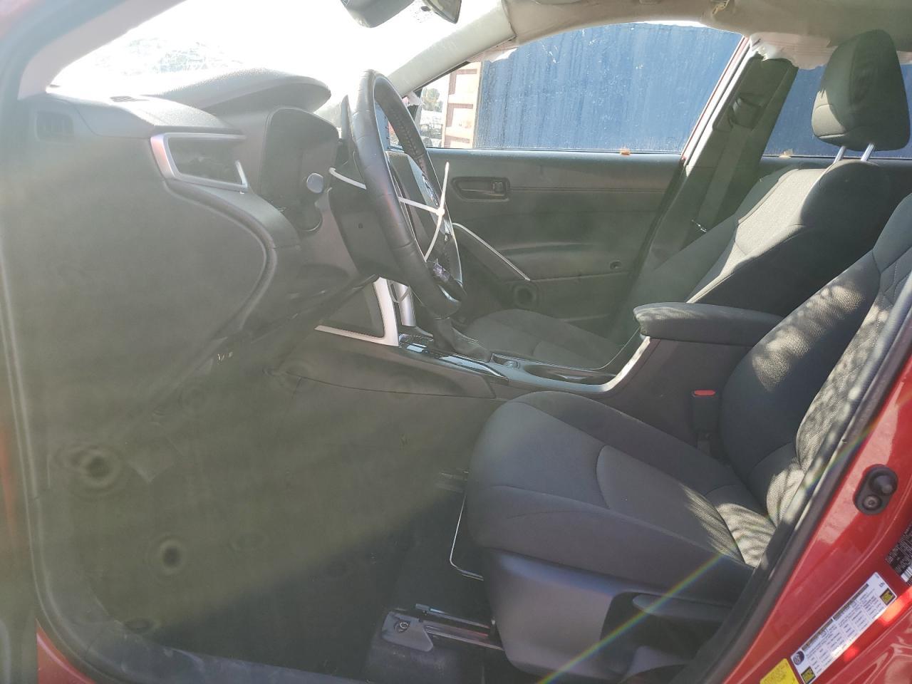 2022 Toyota Corolla Cross Le VIN: 7MUBAABG7NV037109 Lot: 93240505