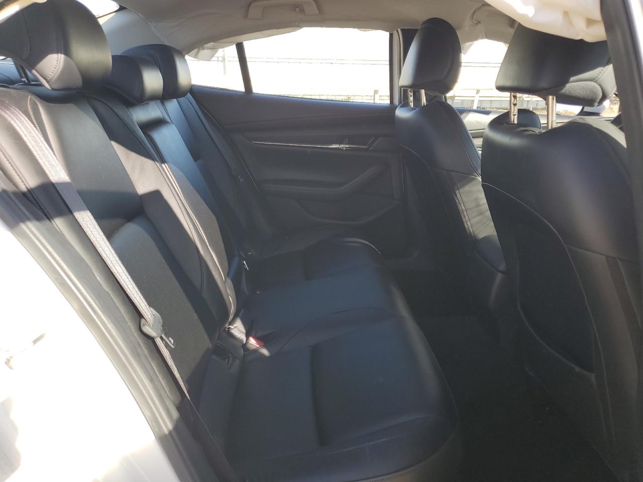 2019 Mazda 3 Select VIN: JM1BPBAM9K1131863 Lot: 90335045